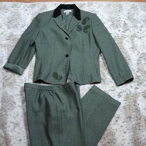 Judith Hart 2pc. Pantsuit  